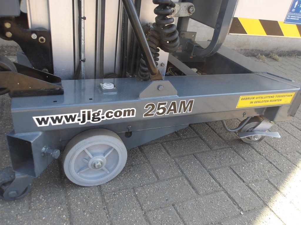 Electric Mast Lift JLG 25AM 9.67m Electric 2015