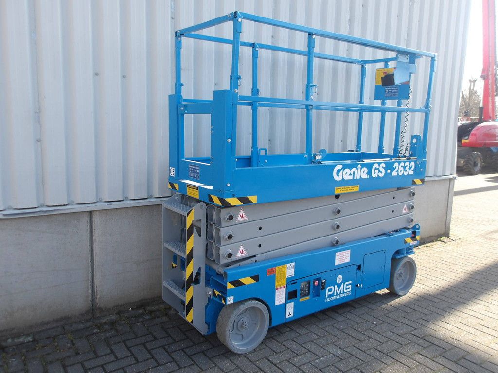 Scherenbühne Genie GS-2632 9,96 m elektrisch 2016