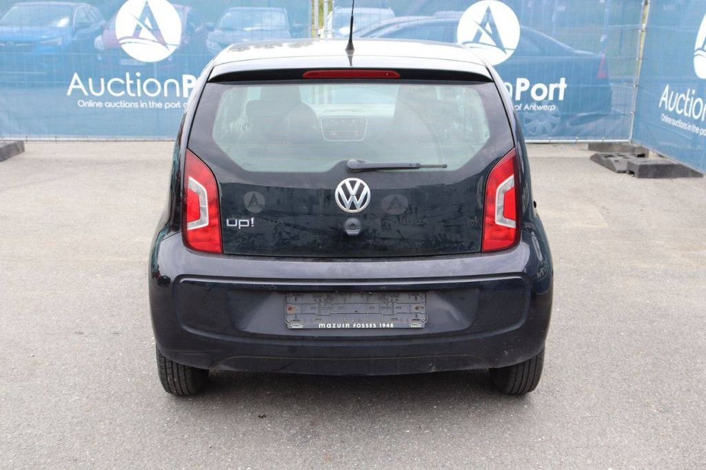 Passenger car Volkswagen Up Petrol 60hp 2013 (Margin)