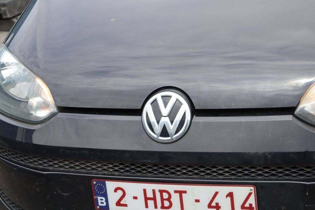 Passenger car Volkswagen Up Petrol 60hp 2013 (Margin)