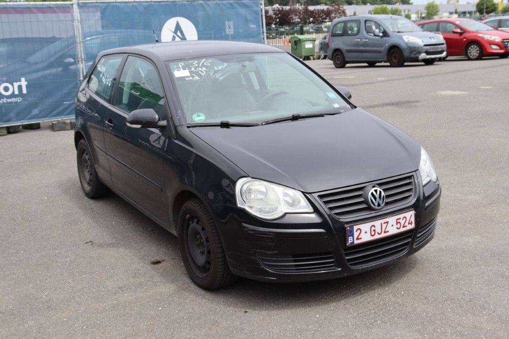 Passenger car Volkswagen Polo Petrol 65hp 2006 (Margin)