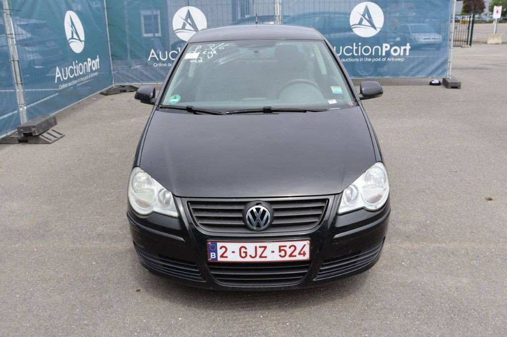 Passenger car Volkswagen Polo Petrol 65hp 2006 (Margin)