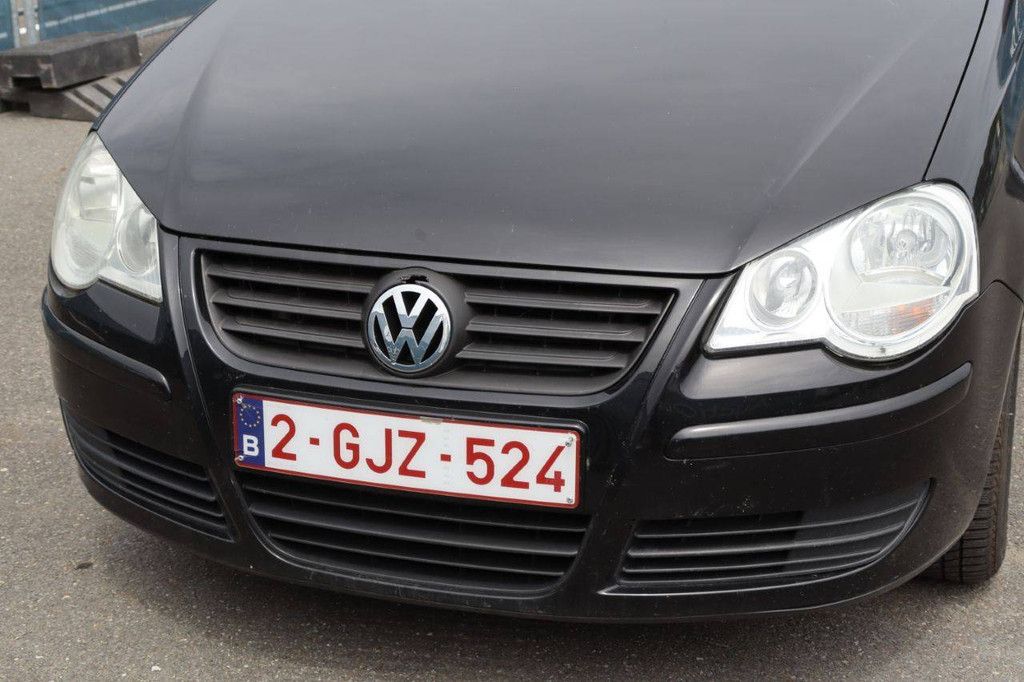Passenger car Volkswagen Polo Petrol 65hp 2006 (Margin)