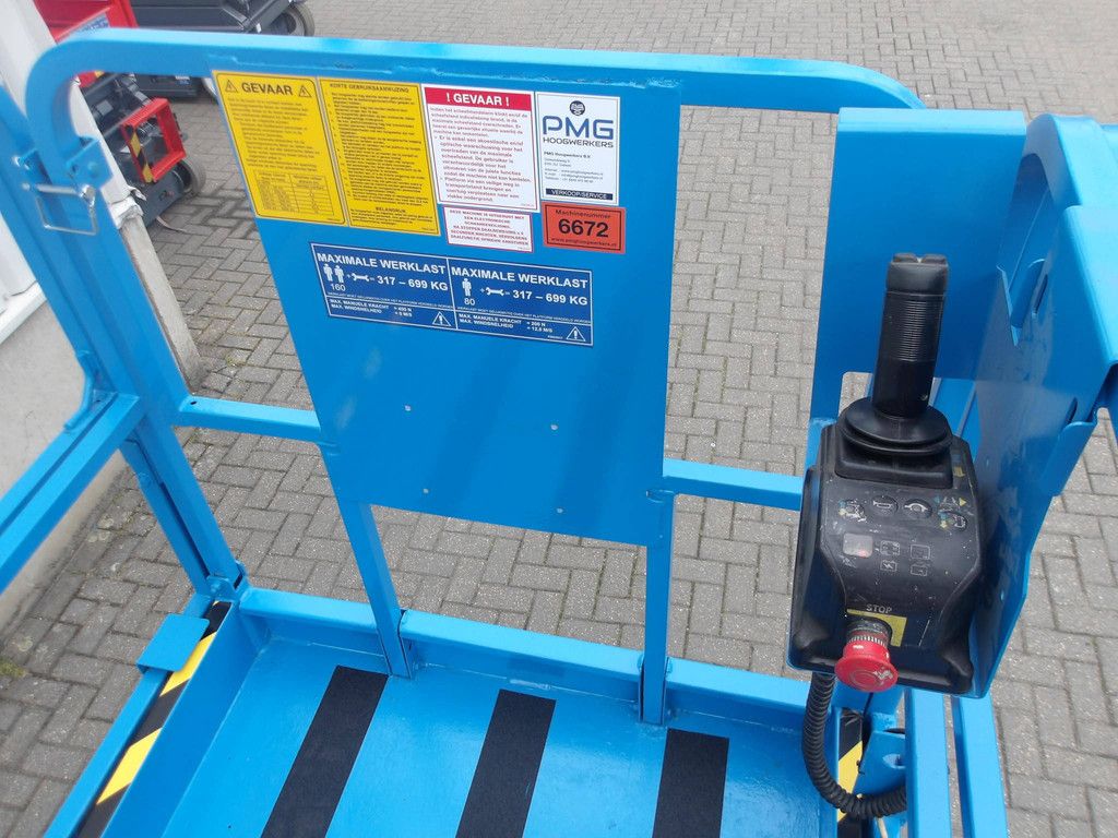 Scissor Lift Genie GS-3246 11.75m Electric 2012