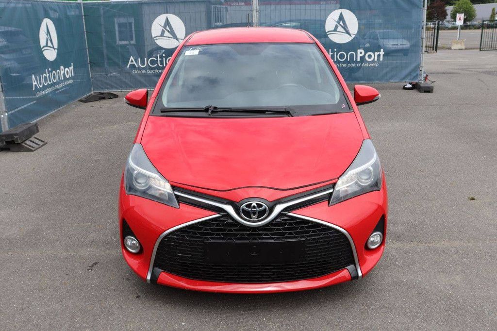 Passenger car Toyota Yaris Petrol 99hp 2016 (Margin)