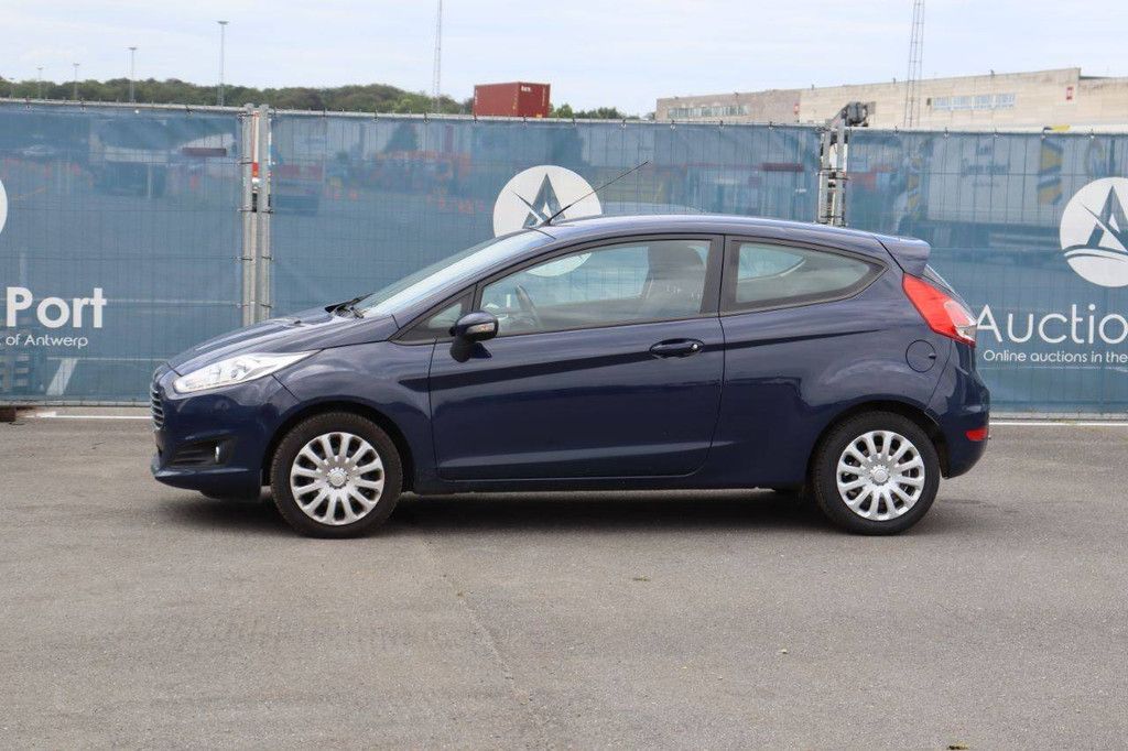 Passenger car Ford Fiesta Petrol 60hp 2015 (Margin)