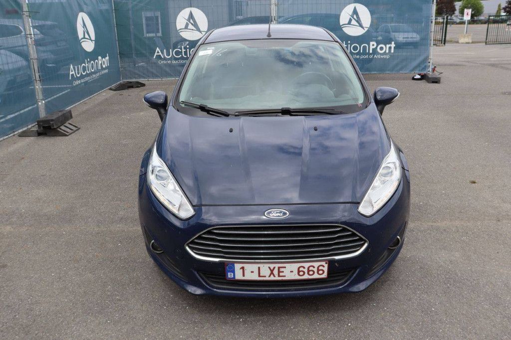 Passenger car Ford Fiesta Petrol 60hp 2015 (Margin)