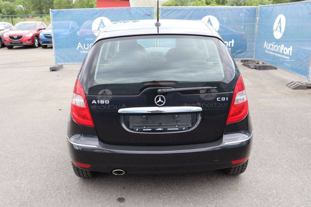 Pkw Mercedes-Benz A180 Diesel 109 PS 2010 (Margin)