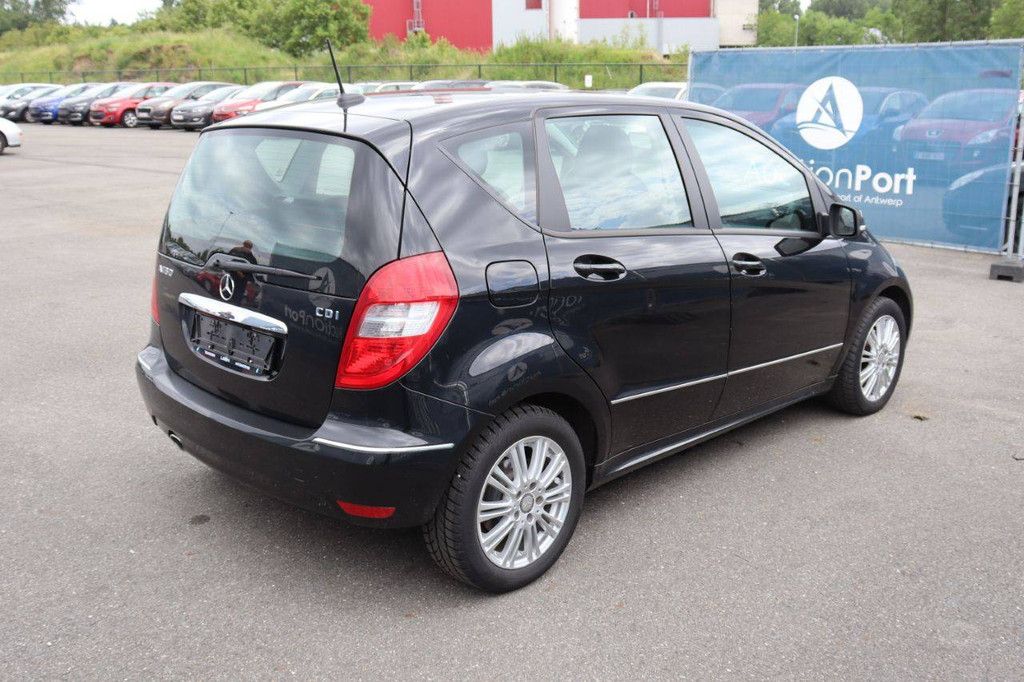 Pkw Mercedes-Benz A180 Diesel 109 PS 2010 (Margin)
