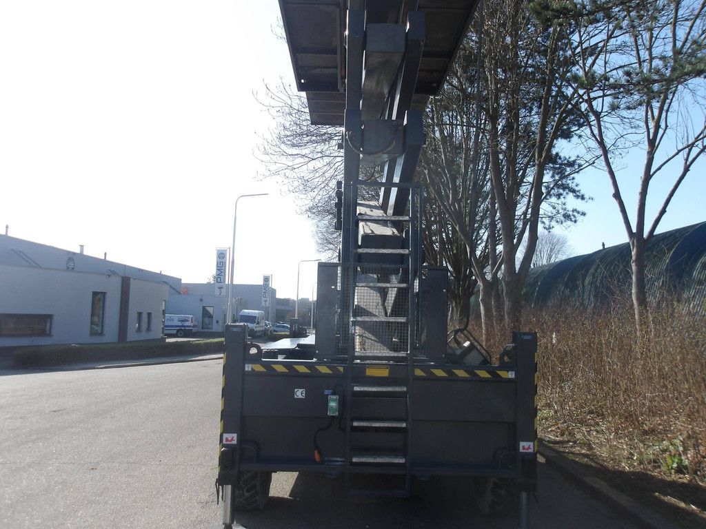 Scissor lift JLG 210-25 23m Diesel 2012