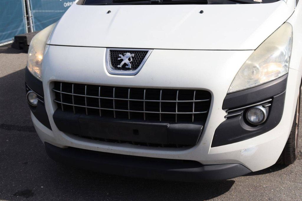 Passenger car Peugeot 3008 Diesel 112hp 2011 (Margin)