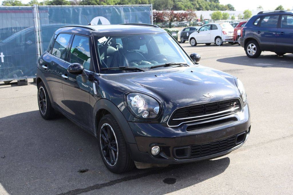 Passenger car Mini Countryman Petrol 190hp 2016 (Margin)