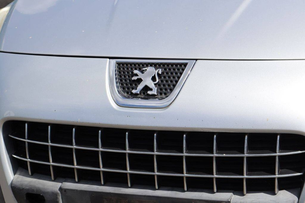 Passenger car Peugeot 3008 Diesel 163hp 2010 (Margin)