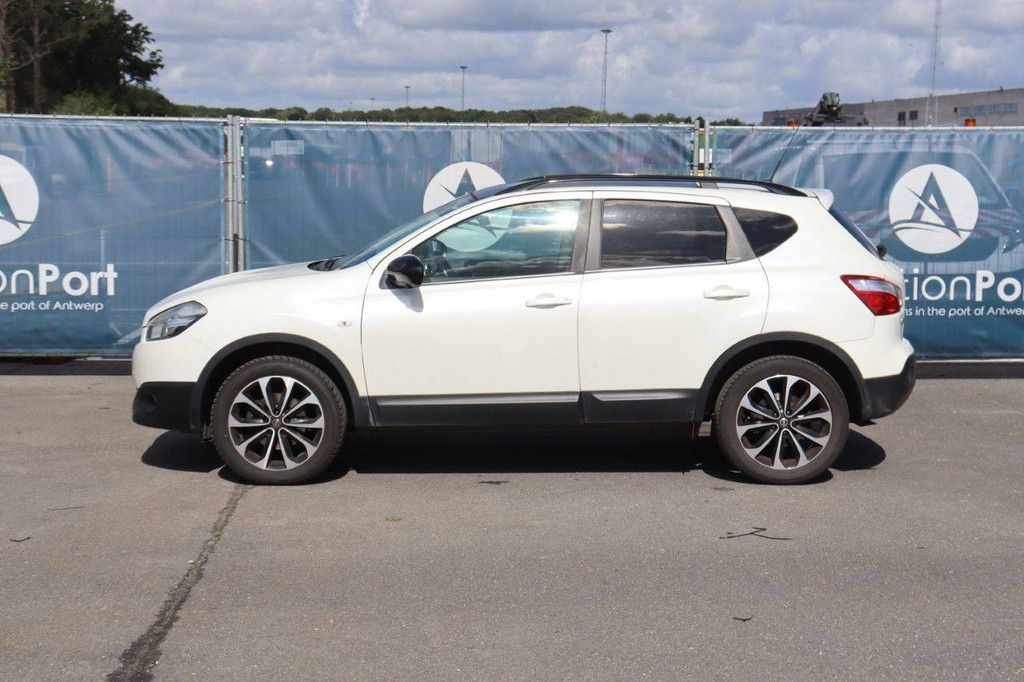 SUV Nissan Qashqai Diesel 110hp 2014 (Margin)