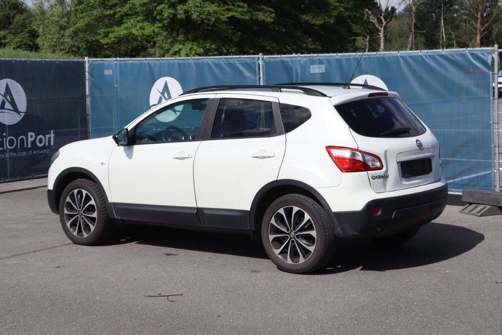 SUV Nissan Qashqai Diesel 110hp 2014 (Margin)