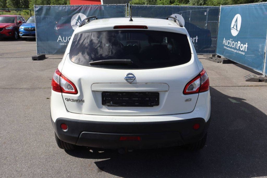 SUV Nissan Qashqai Diesel 110hp 2014 (Margin)