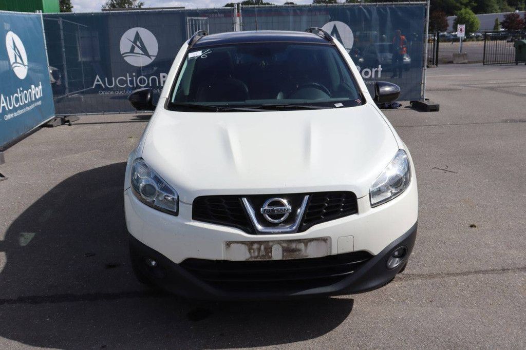 SUV Nissan Qashqai Diesel 110hp 2014 (Margin)
