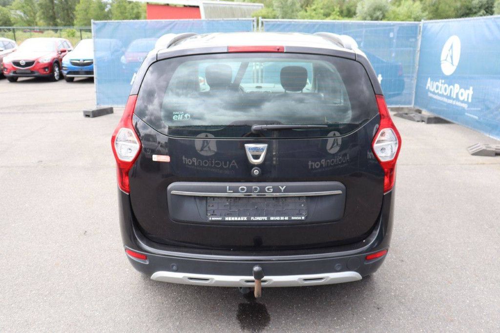 Passenger car Dacia Lodgy Stepway Diesel 109hp 2018 (Margin)