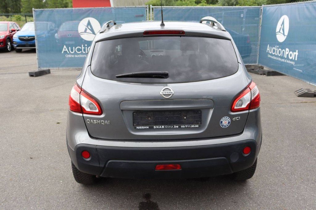 SUV Nissan Qashqai Diesel 110hp 2013 (Margin)