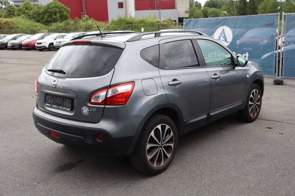 SUV Nissan Qashqai Diesel 110hp 2013 (Margin)