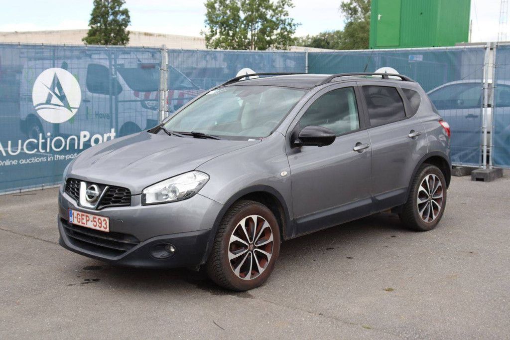 SUV Nissan Qashqai Diesel 110hp 2013 (Margin)