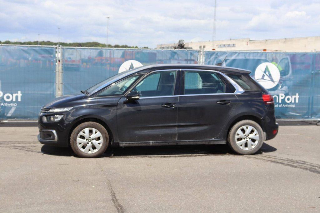 Passenger car Citroën C4 Petrol 130hp 2019 (Margin)