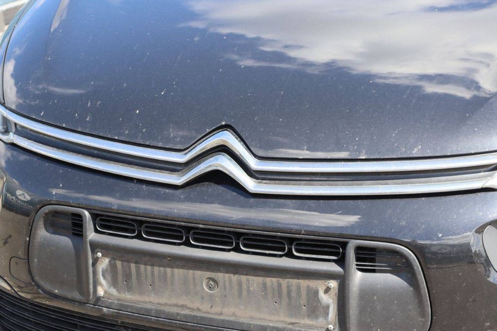 Passenger car Citroën C4 Petrol 130hp 2019 (Margin)