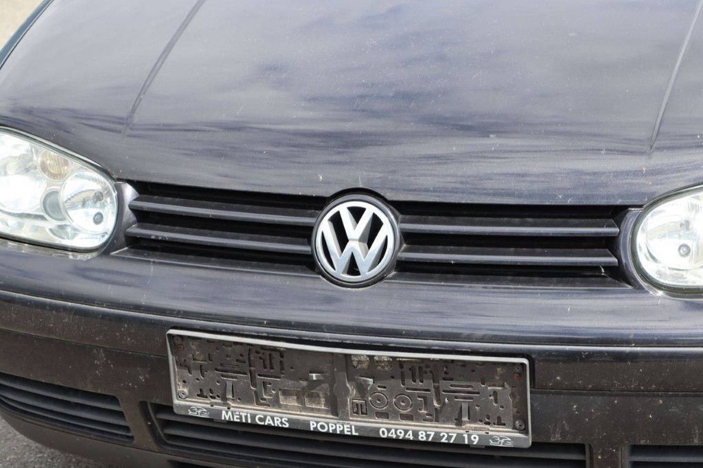 Passenger car Volkswagen Golf Petrol 102hp 2004 (Margin)