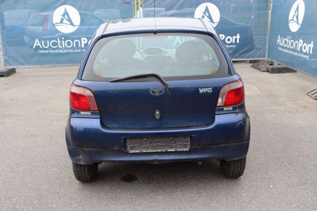 Passenger car Toyota Yaris Petrol 69hp 2001 (Margin)