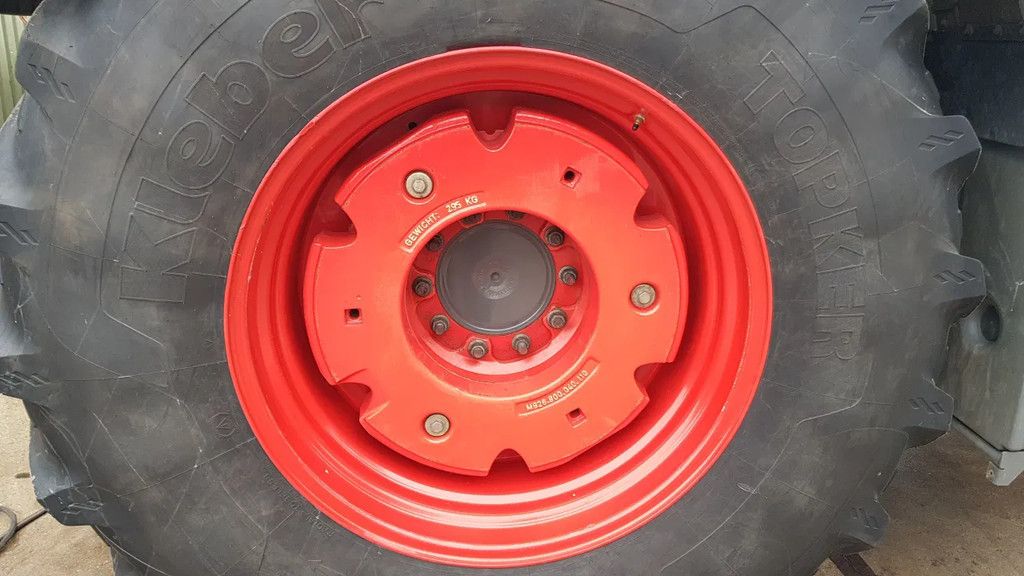 Fendt Wielgewichten 2x 300kg