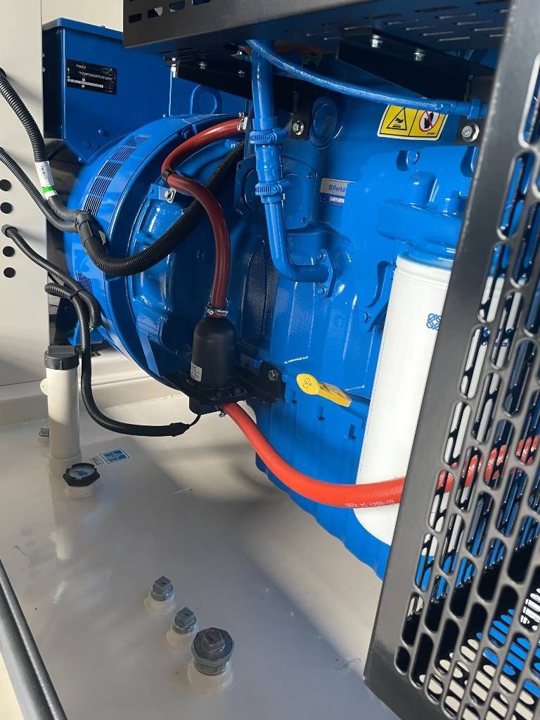 FG Wilson P300-5 - 300 kVA Genset - DPX-16015