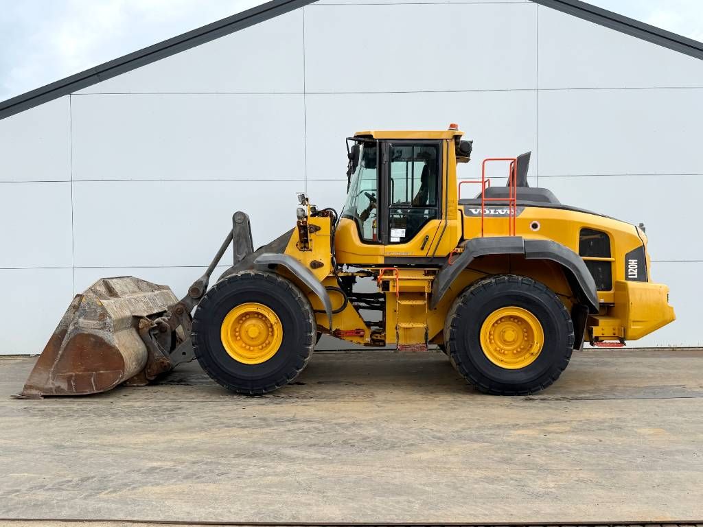 Volvo L120H - 3rd Function / Quick Coupler