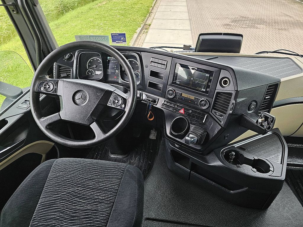 MERCEDES-BENZ ACTROS 1843