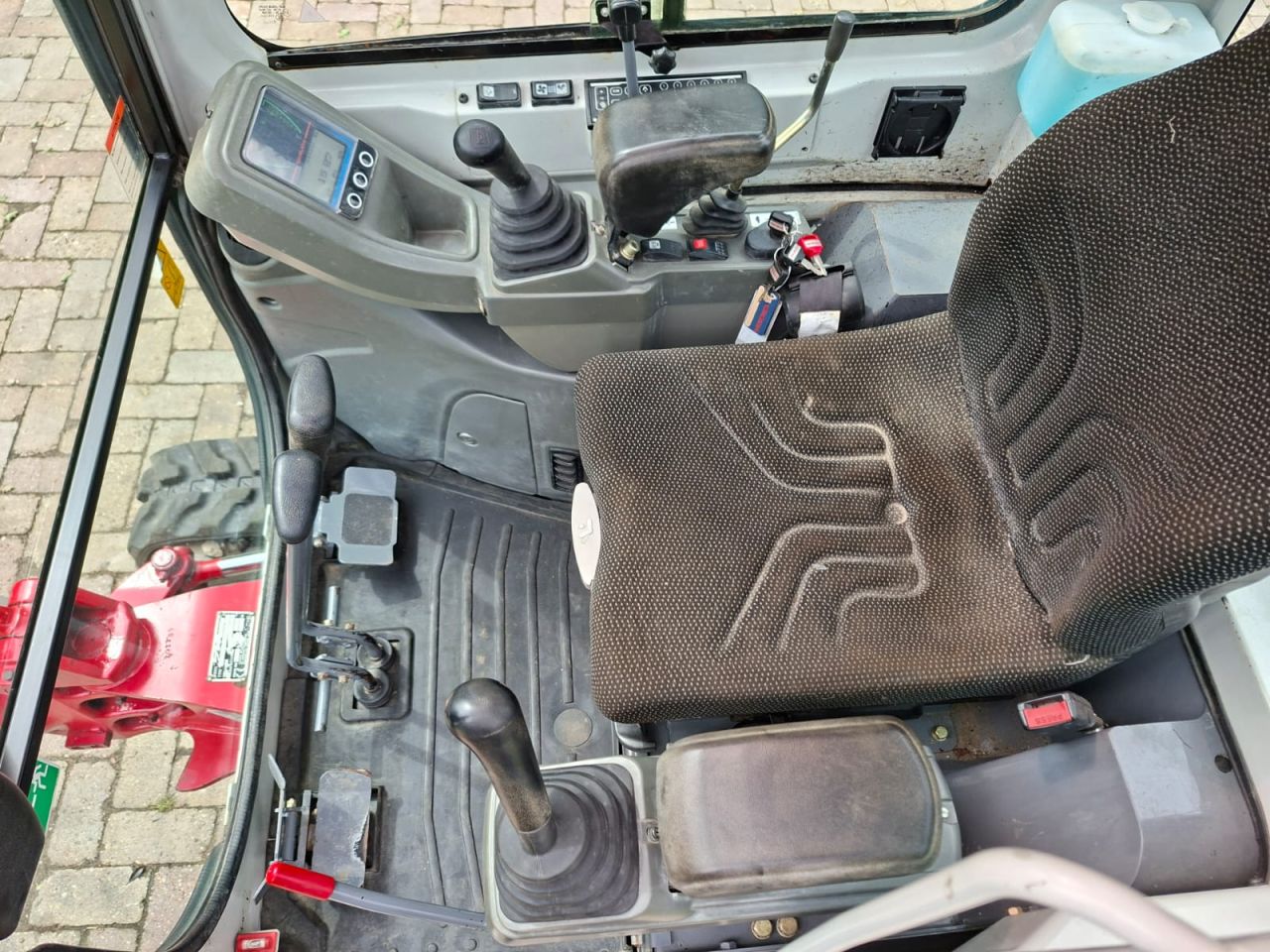 Takeuchi TB216 | bj 2019 | 4831uur | 3 bakken