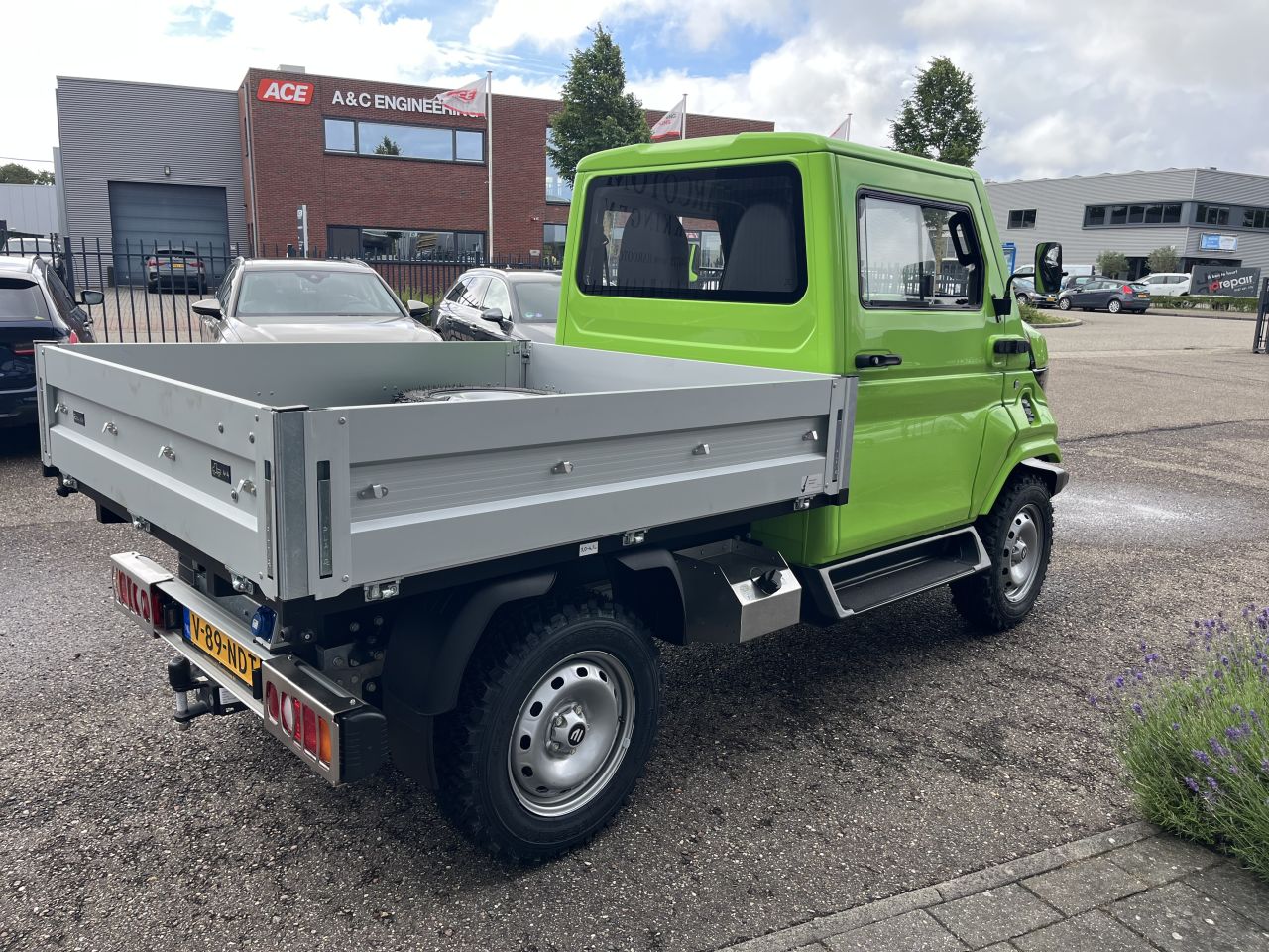 EVUM Acar elektrisch 4x4 LEV