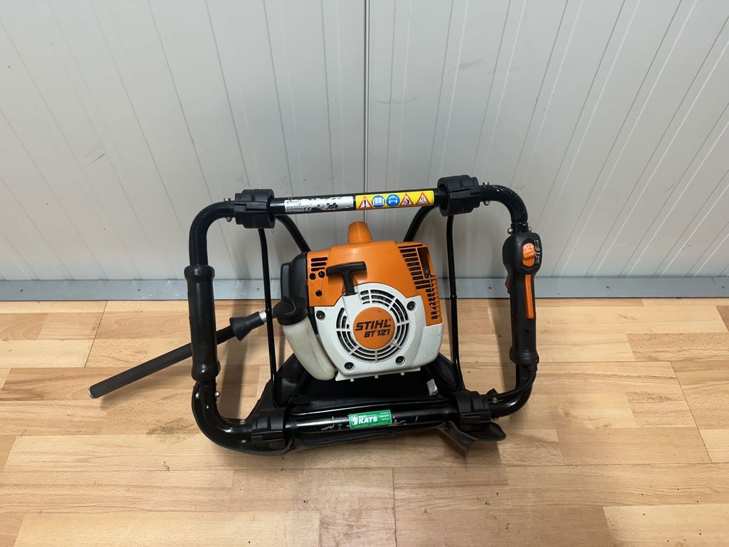 Stihl BT121