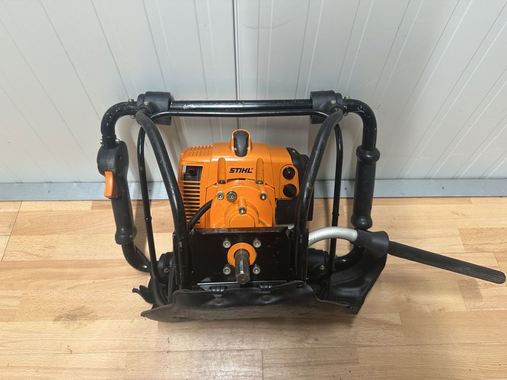 Stihl BT121