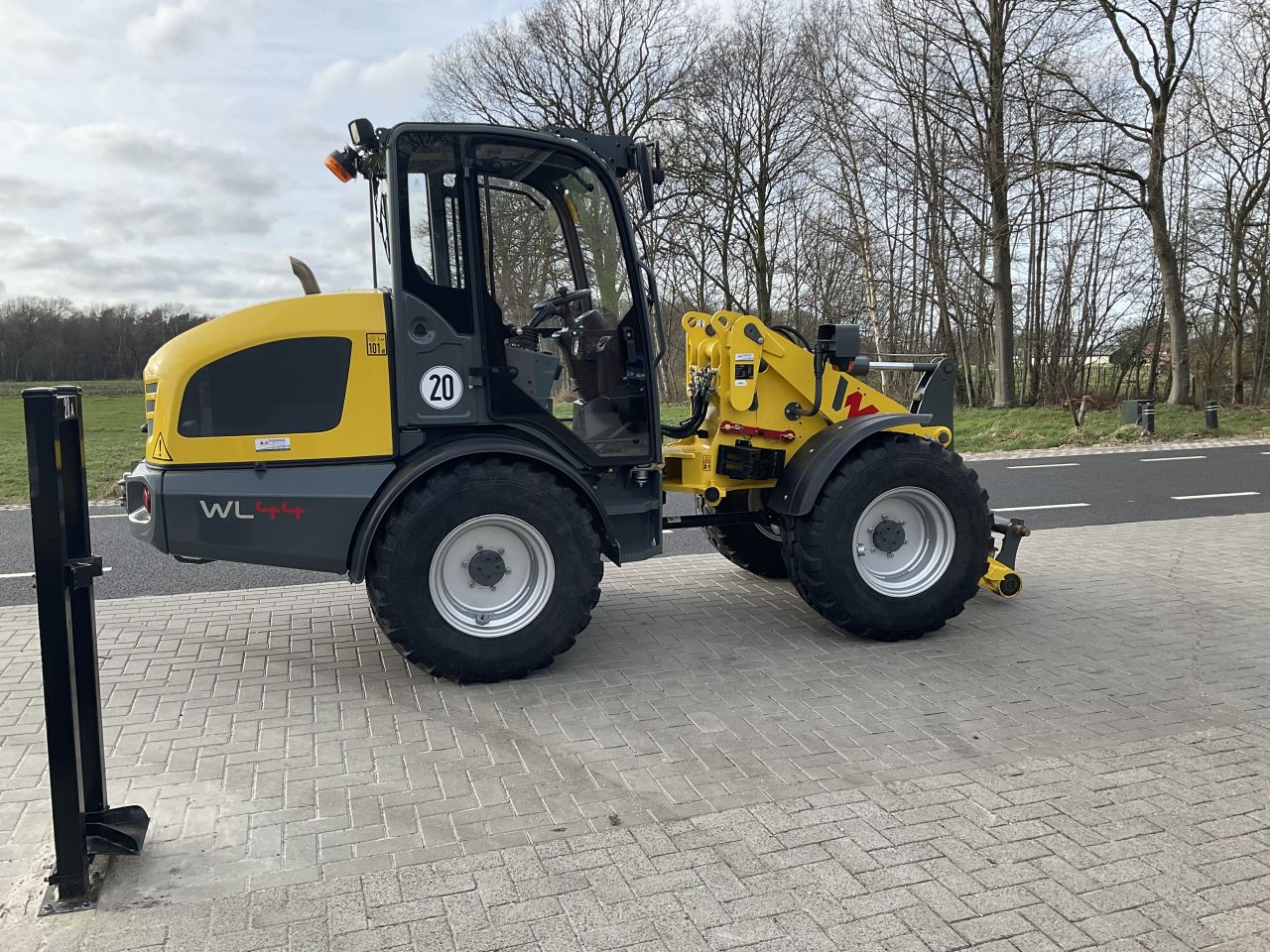 Wacker Neuson WL 44 shovel. 2024