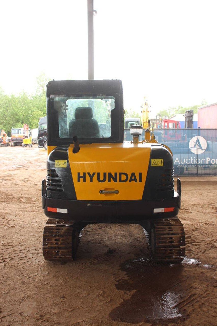 Crawler excavator Hyundai R60-7 Diesel 53kW 2012