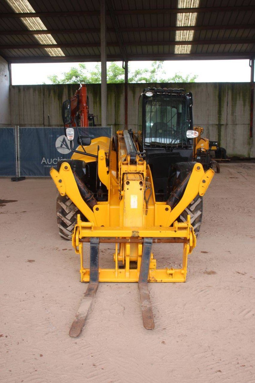 JCB 540-140 Telehandler Diesel 4000kg 13.8m 2021