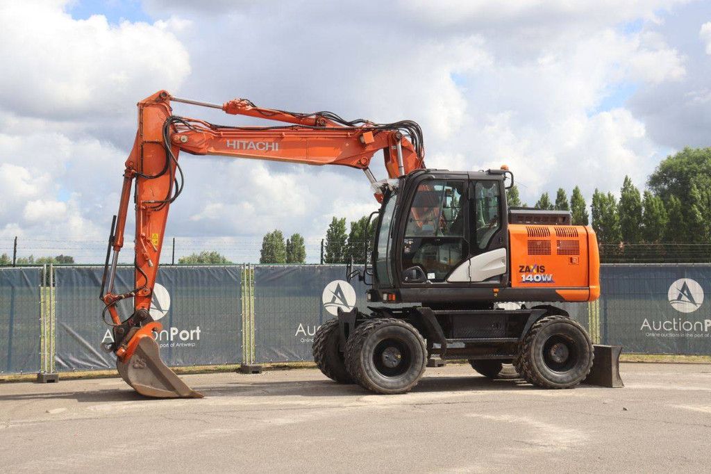 Hitachi ZX140W-6 Radbagger, Diesel, 105 kW, Baujahr 2018