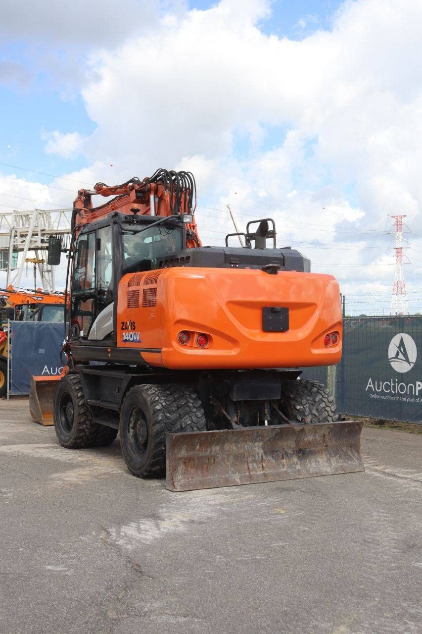 Hitachi ZX140W-6 Radbagger, Diesel, 105 kW, Baujahr 2018