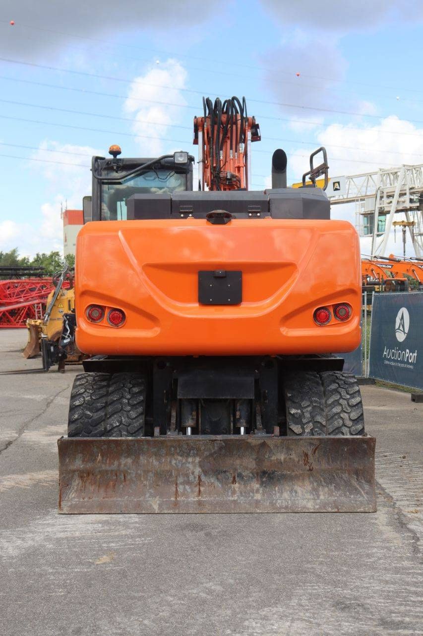 Hitachi ZX140W-6 Radbagger, Diesel, 105 kW, Baujahr 2018