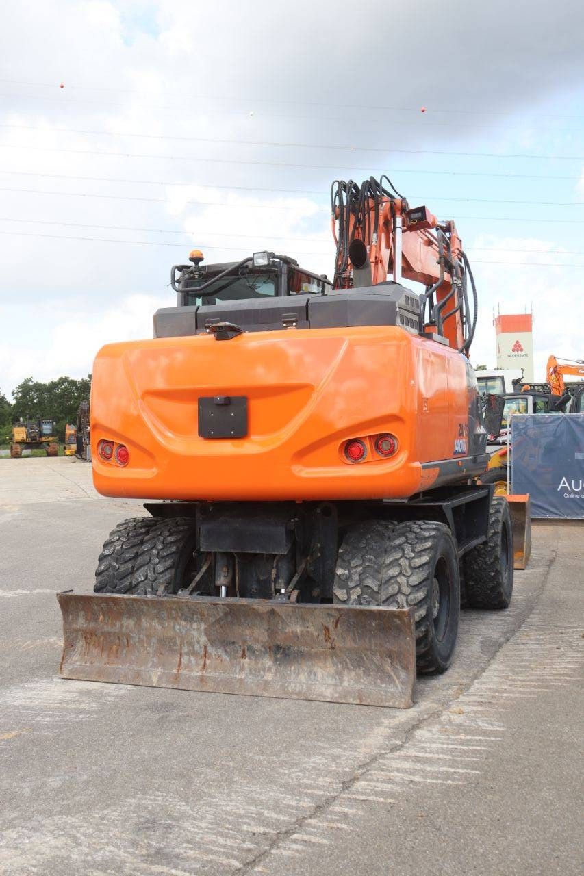 Hitachi ZX140W-6 Radbagger, Diesel, 105 kW, Baujahr 2018