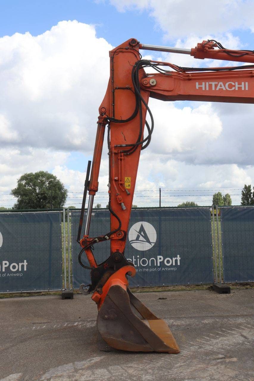 Hitachi ZX140W-6 Radbagger, Diesel, 105 kW, Baujahr 2018