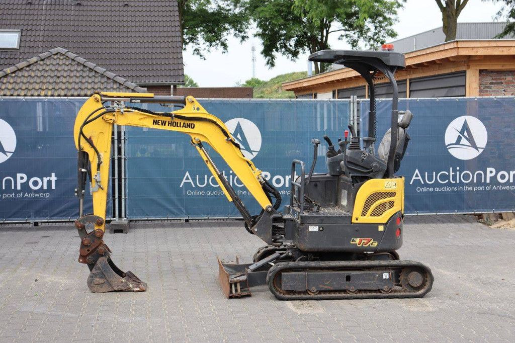 Minigraver New Holland E17C Diesel 12kW 2021