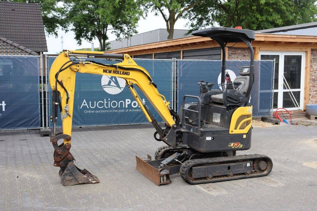 Minigraver New Holland E17C Diesel 12kW 2021