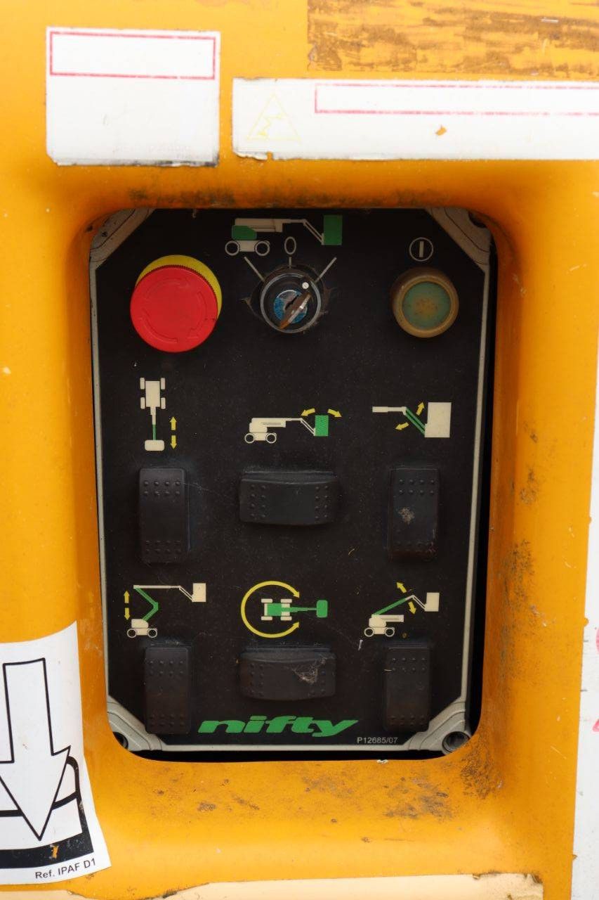 Knikarmhoogwerker Nifty HR15NDE Elektrisch+Diesel 15.5m 2005