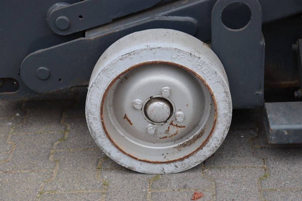 Schaarlift UpRight SL20 Elektrisch 8.10m 1999