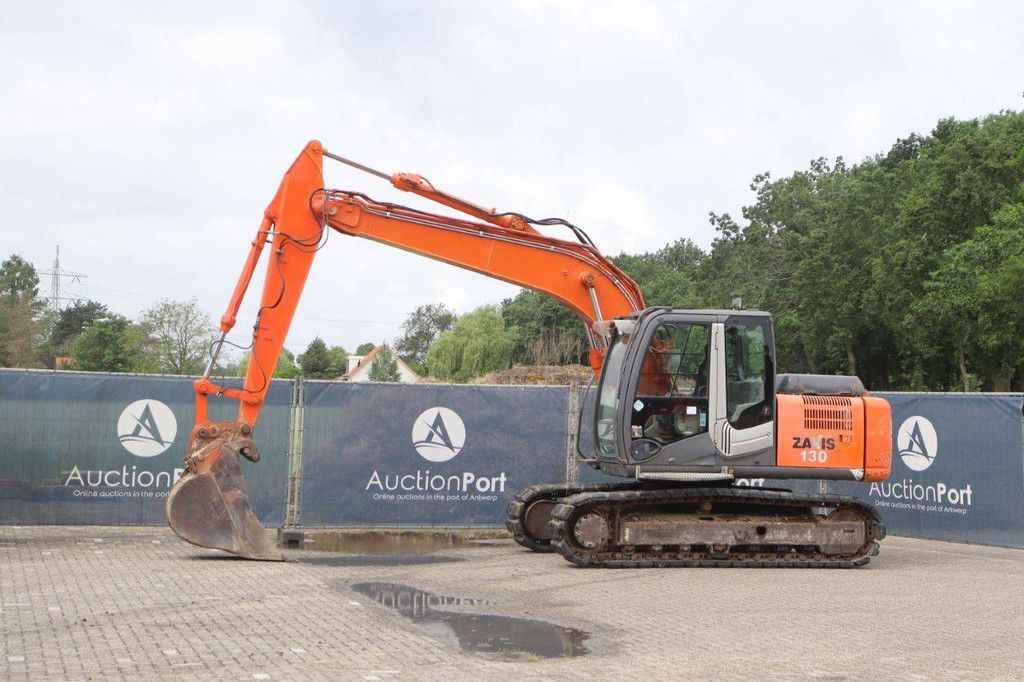 Rupsgraafmachine Hitachi Zaxis ZX130-3 Diesel 69kW 2009